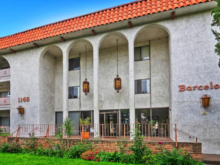 1146 East Lexington Drive #17