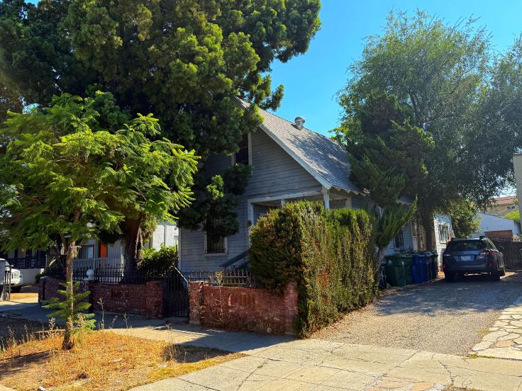 234 Newland Street